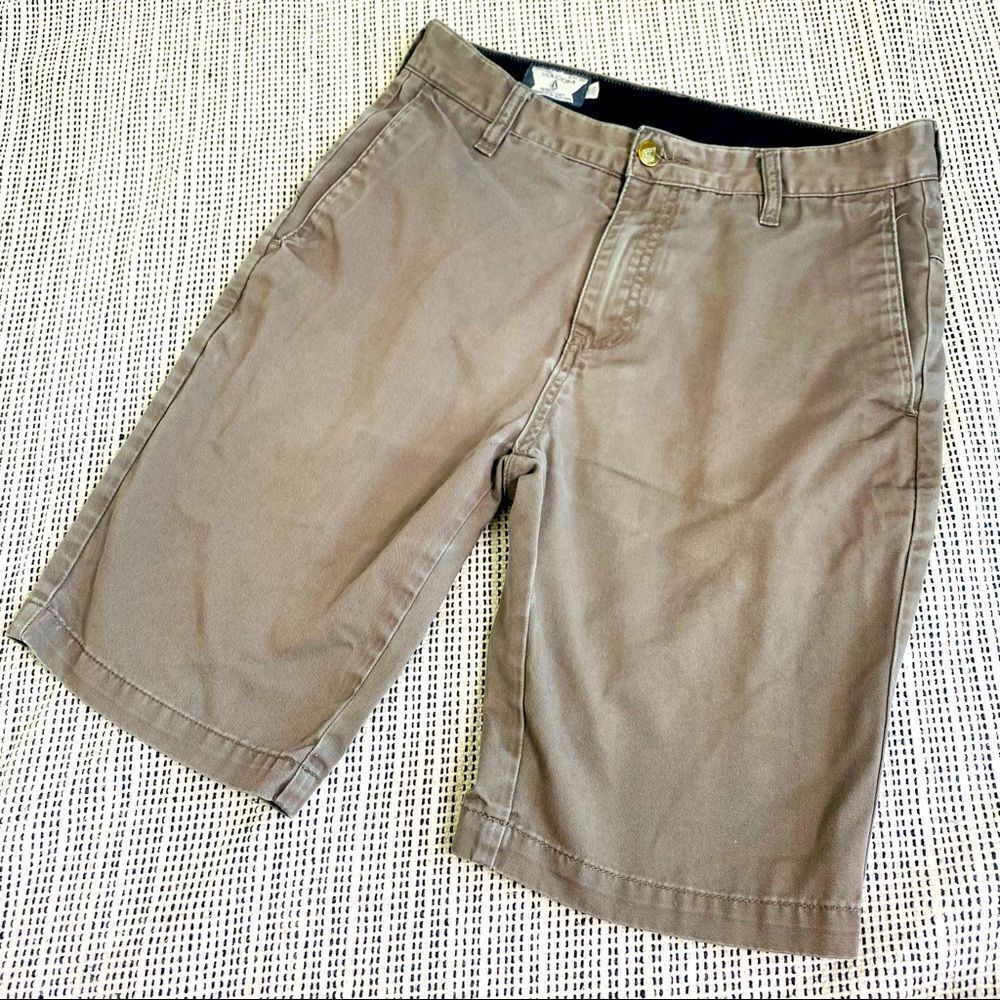 Volcom size 28 gray shorts
